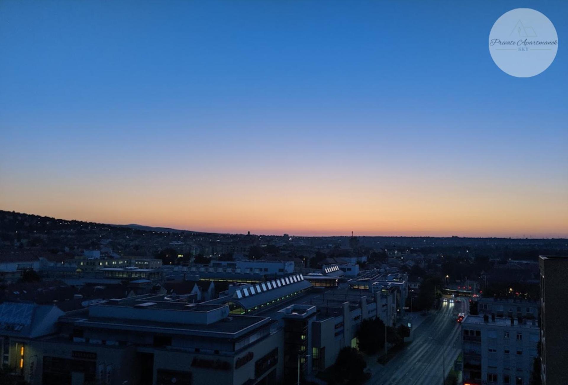 Sky Panorama Apartman Pécs Eksteriør bilde