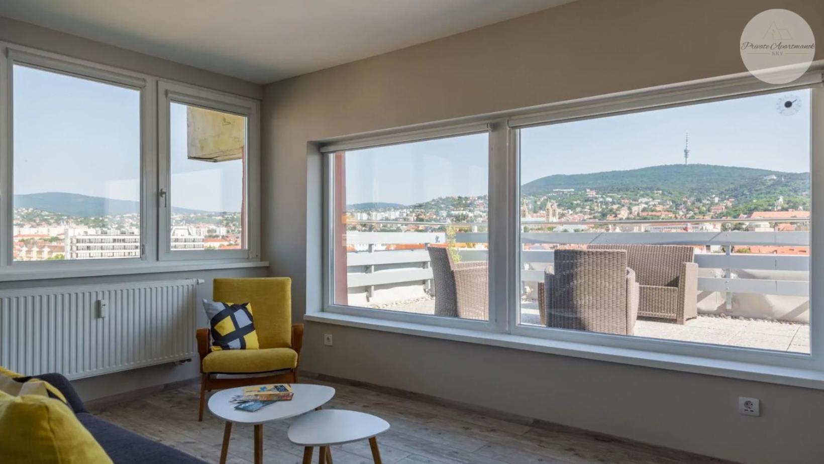Sky Panorama Apartman Pécs Eksteriør bilde