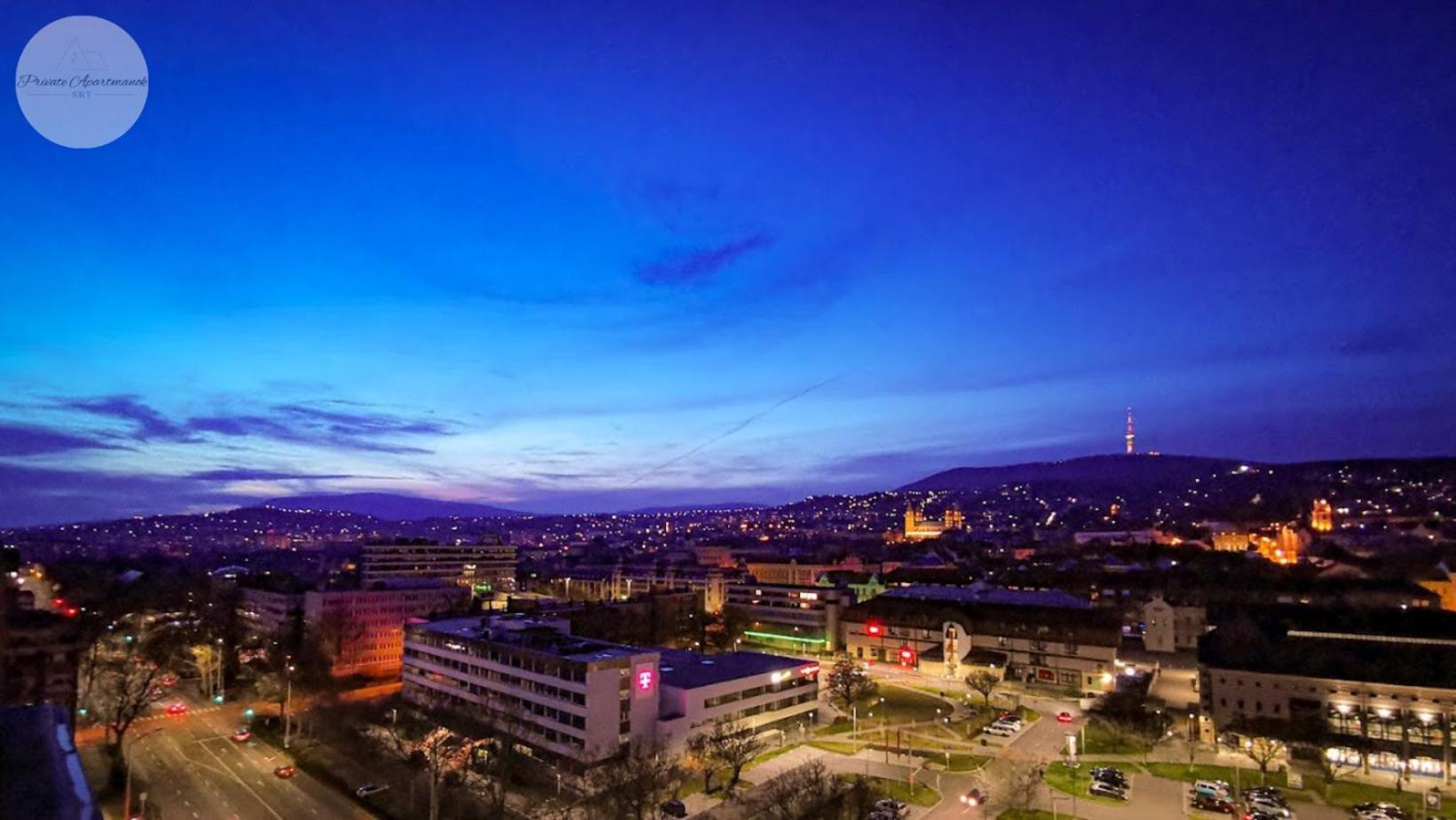 Sky Panorama Apartman Pécs Eksteriør bilde