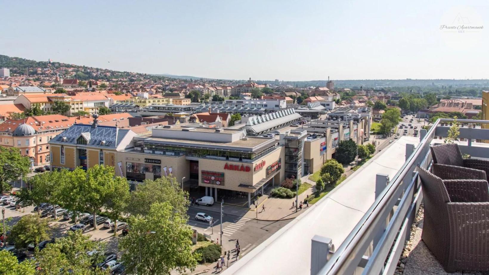 Sky Panorama Apartman Pécs Eksteriør bilde